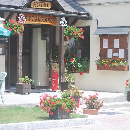 Hôtel Restaurant de la poste Saint-Colomban-des-Villards Extérieur photo